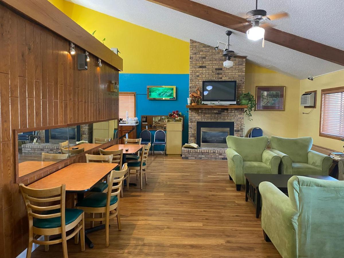 America'S Stay Inn Stewartville Esterno foto