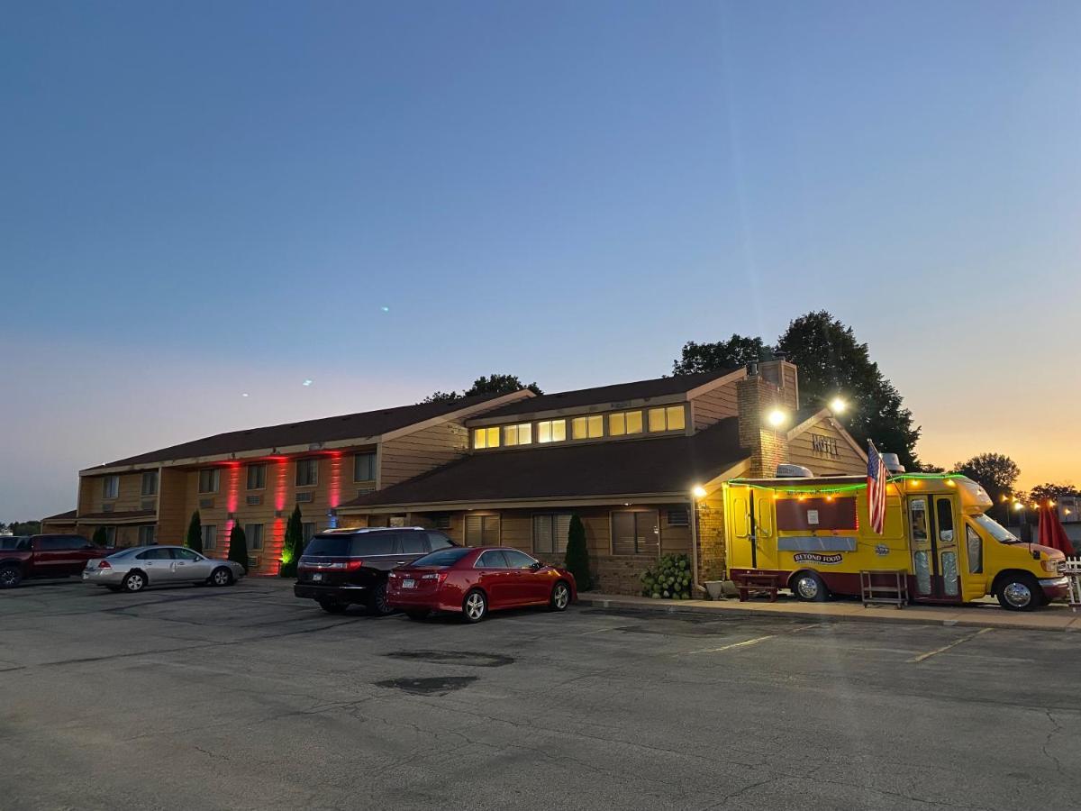 America'S Stay Inn Stewartville Esterno foto