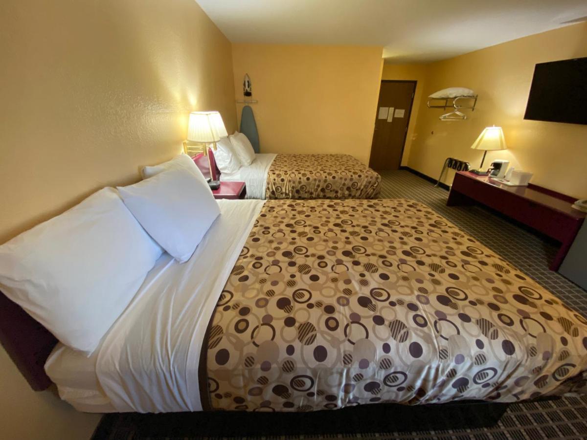 America'S Stay Inn Stewartville Esterno foto