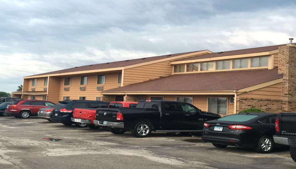 America'S Stay Inn Stewartville Esterno foto