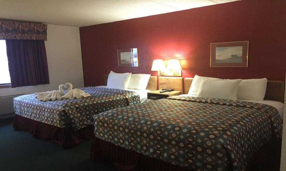 America'S Stay Inn Stewartville Esterno foto