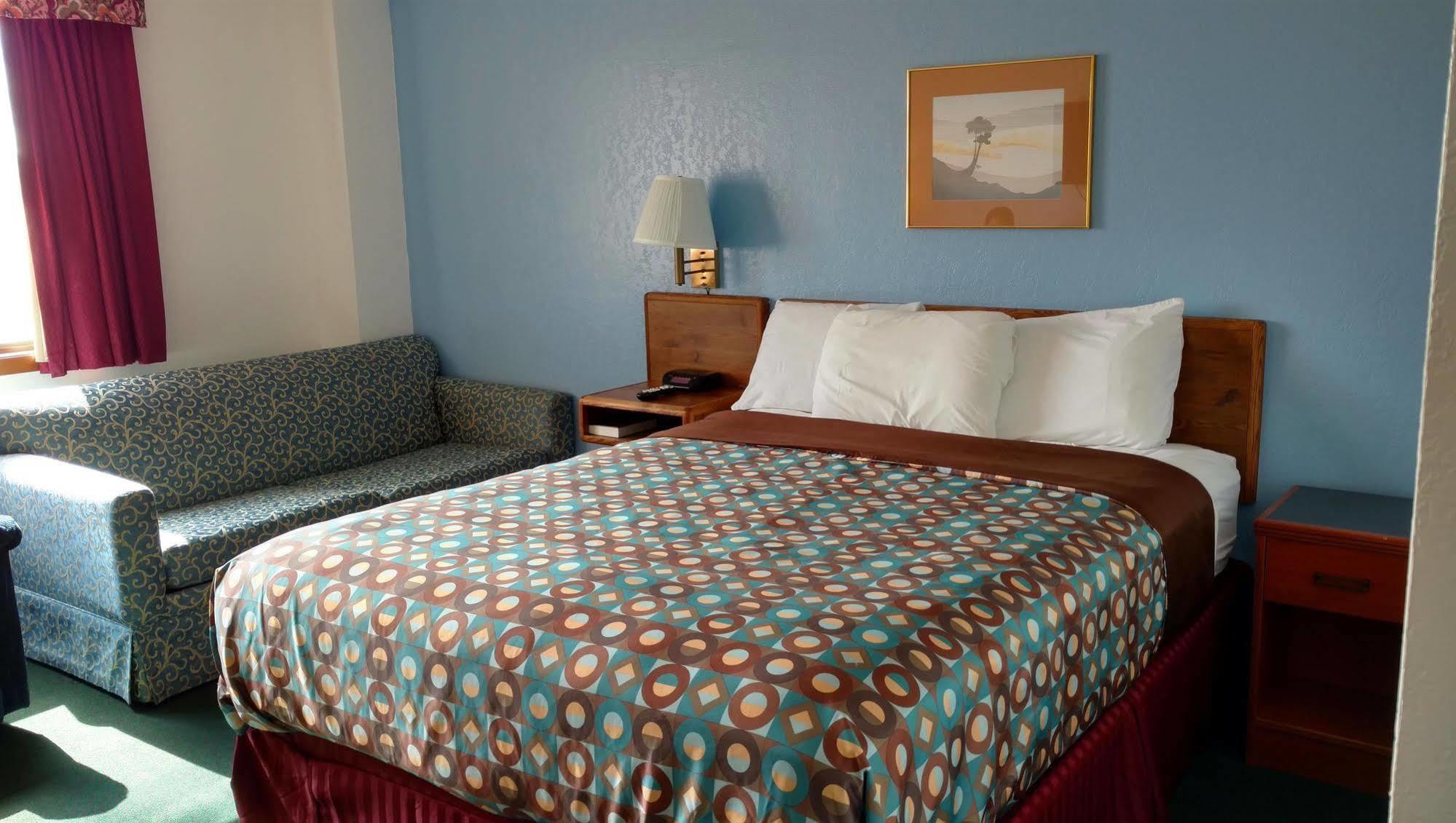America'S Stay Inn Stewartville Esterno foto