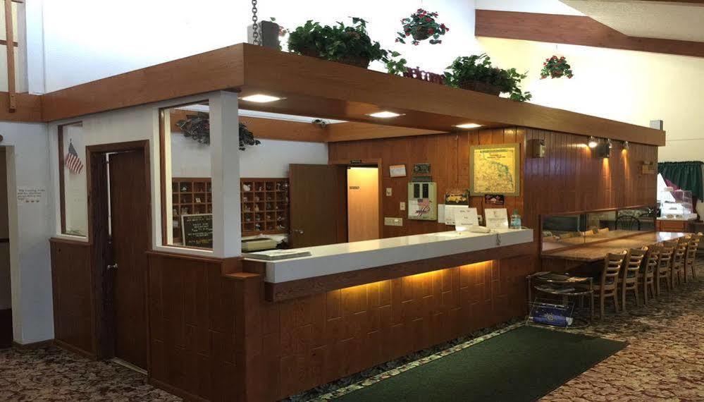 America'S Stay Inn Stewartville Esterno foto