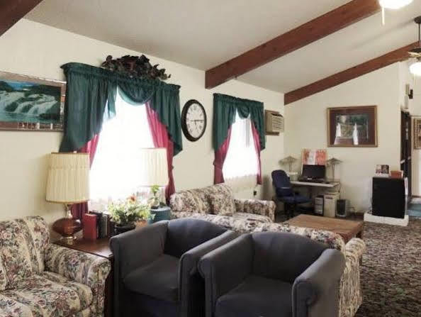 America'S Stay Inn Stewartville Esterno foto